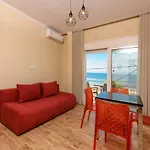 Fani's House アパート